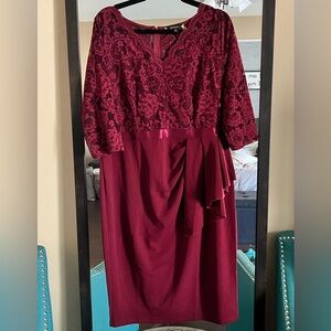 M1006 - MIUSOL - burgundy lace dress